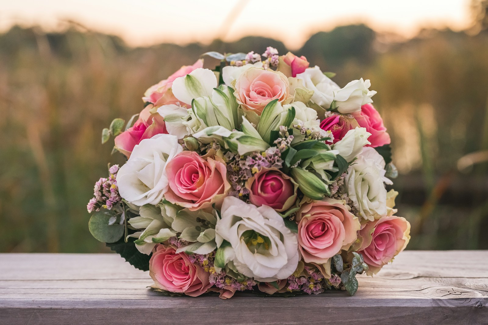 Hand-tied bouquet by Brume